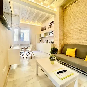  Apartamento Click Triana - Patio Privado España